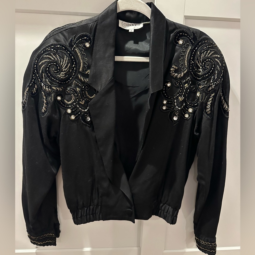 Vintage Cropped Embellished Jacket - Black